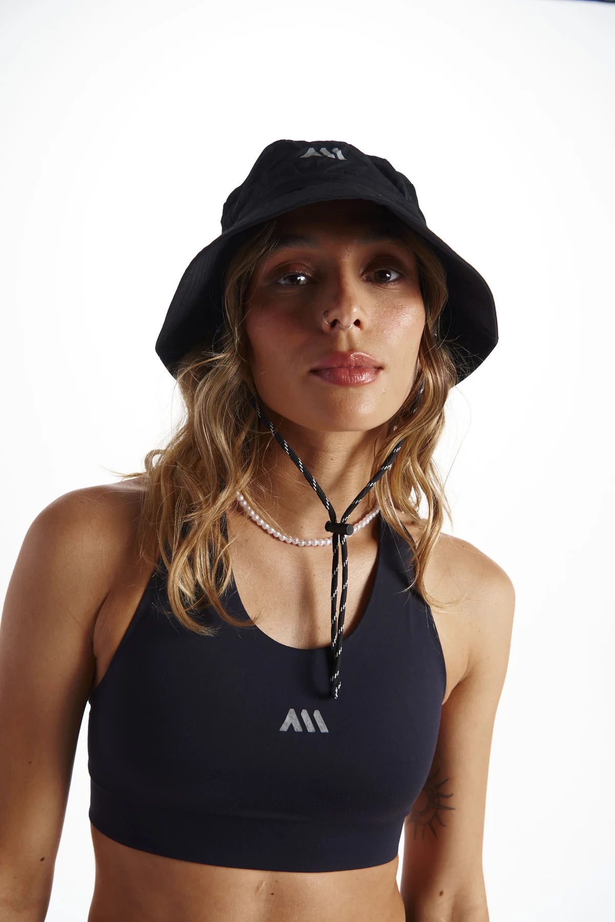 PERFORMANCE HAT