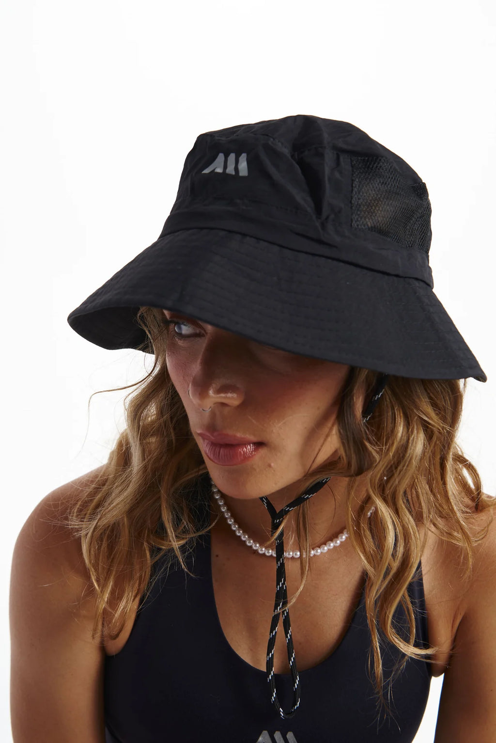 PERFORMANCE HAT